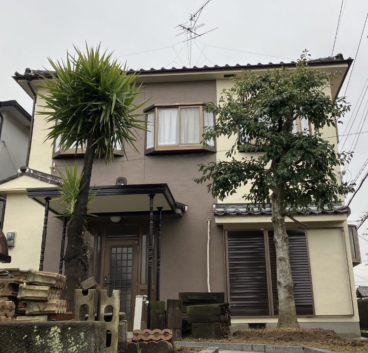 富田林市伏山町 O様邸 外壁塗装工事／屋根しっくい工事(ラバーロック工法) [after]